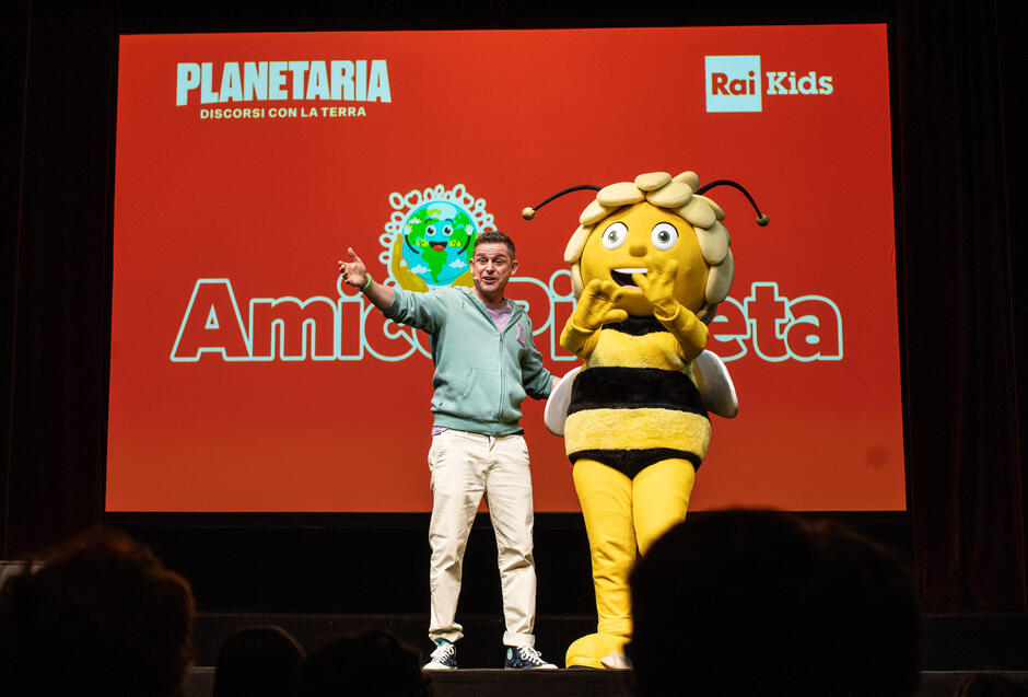 Lorenzo Branchetti con Ape Maia a Planetaria-Discorsi con la Terra 2024 (8 giugno)