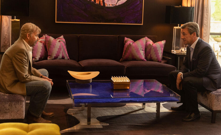 (S-D) Billy Bob Thornton come Tommy Norris e Jon Hamm come Monty Miller in Landman 1x06