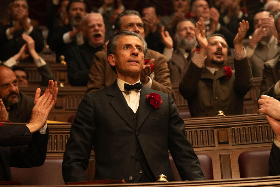 Gaetano Bruno in M. Il figlio del secolo di Joe Wright