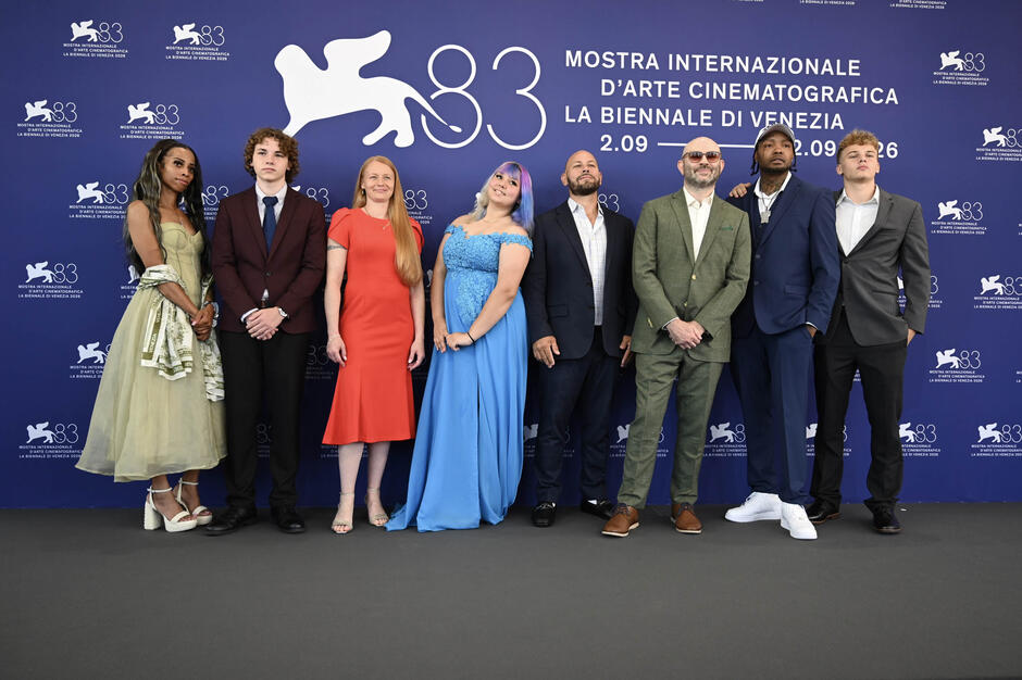 Delegazione del film Too Much Sugar (tra cui Michael Midgyett, Robert Greene, Ryan Holliger) al Festival del Cinema di Venezia 83, giovedì 3 settembre 2026