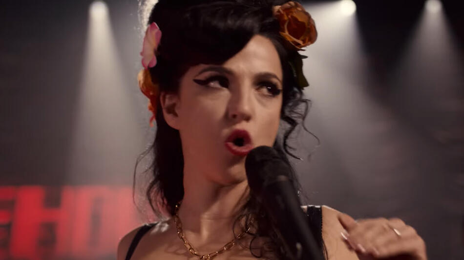 Back to Black di Sam Taylor-Johnson, scena da trailer