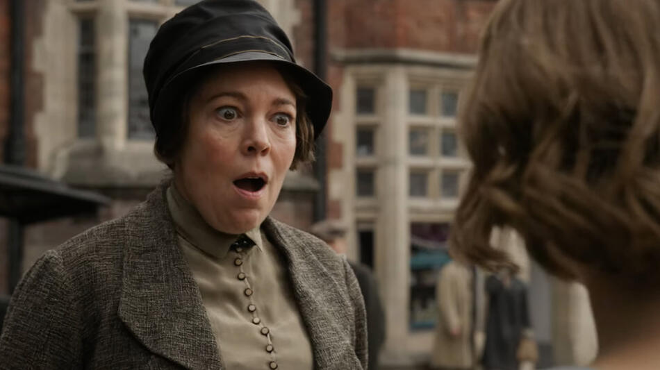 Cattiverie a domicilio, scena da trailer film con Olivia Colman