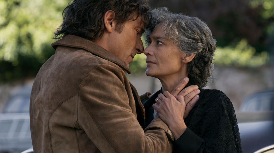 Adriano Giannini, Tania Garribba in Supersex 1x03