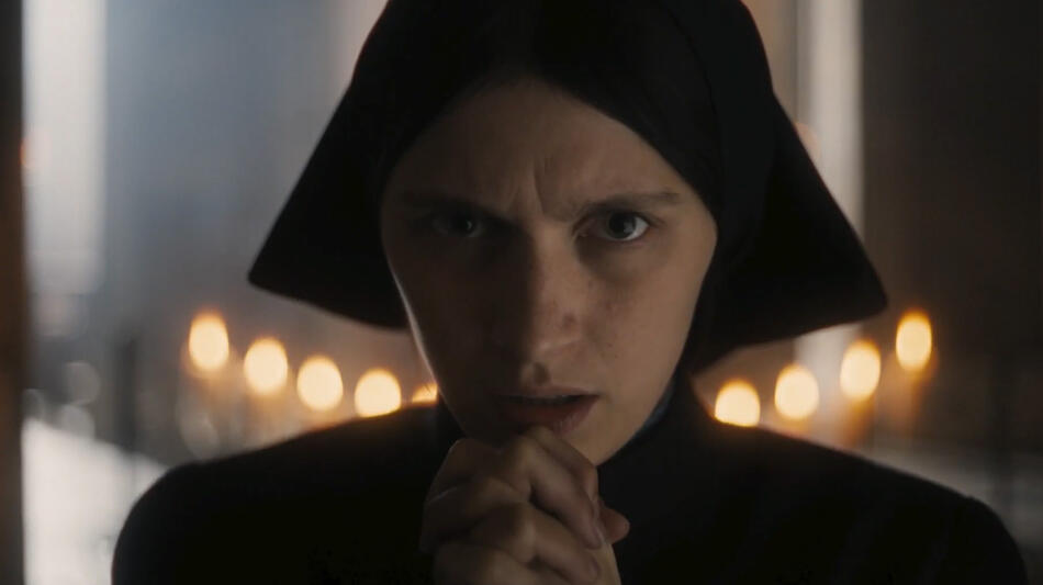 Omen - L'origine del Presagio, scena da secondo trailer film horror di Arkasha Stevenson