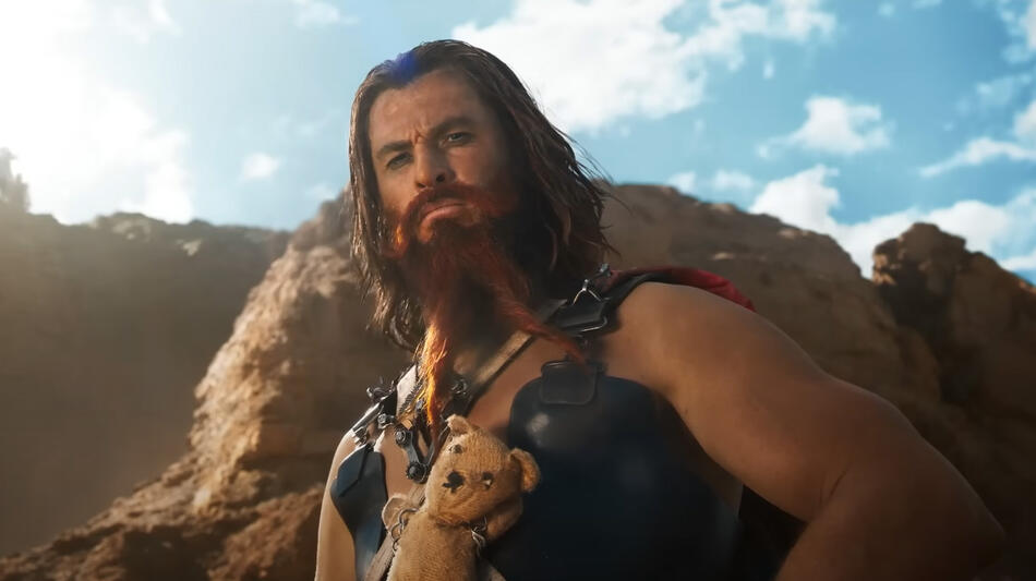 Chris Hemsworth in Furiosa A Mad Max Saga, scena da trailer