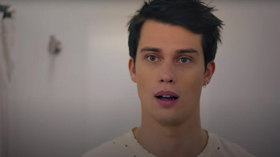 Nicholas Galitzine in The Idea of You, scena da trailer