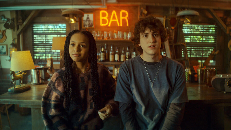 Djouliet Amara e Sammy Fourlas in Il premio del destino 2x06