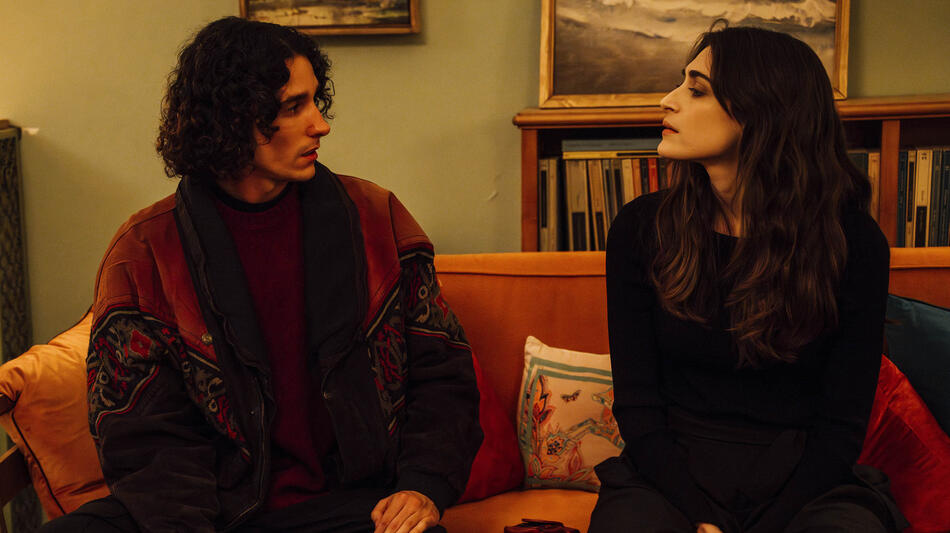 Andrea Carpenzano e Pilar Fogliati sul set del film Breve storia d'amore