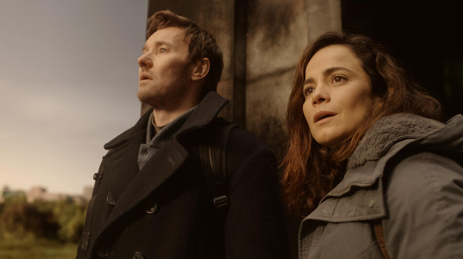 Joel Edgerton e Alice Braga in Dark Matter 1x07