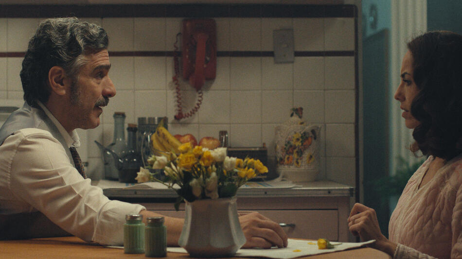 Leonardo Sbaraglia e Bárbara Mori in Las Azules 1x10