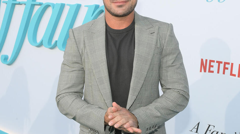 Zac Efron alla première mondiale di A Family Affair di Netflix all'Egyptian Theatre Hollywood il 13 giugno 2024 a Los Angeles, California