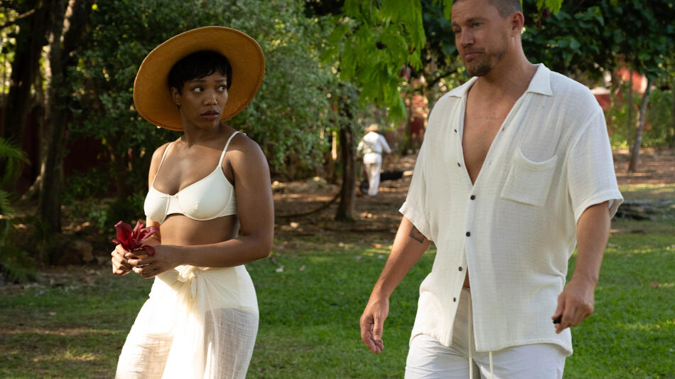 Naomi Ackie e Channing Tatum in Blink Twice di Zoë Kravitz - Immagine dal film