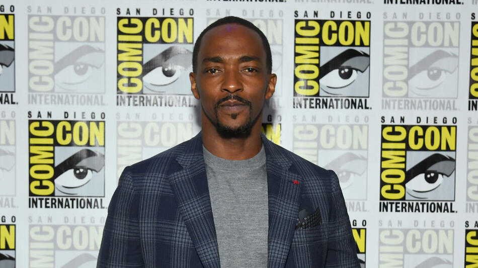 Anthony Mackie attende il Marvel Studios Panel nella Hall H al SDCC in San Diego, California il 27 luglio 2024