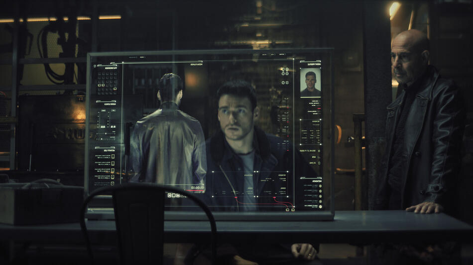 Richard Madden come Mason Kane, Stanley Tucci come Bernard Orlick in Citadel 1x01