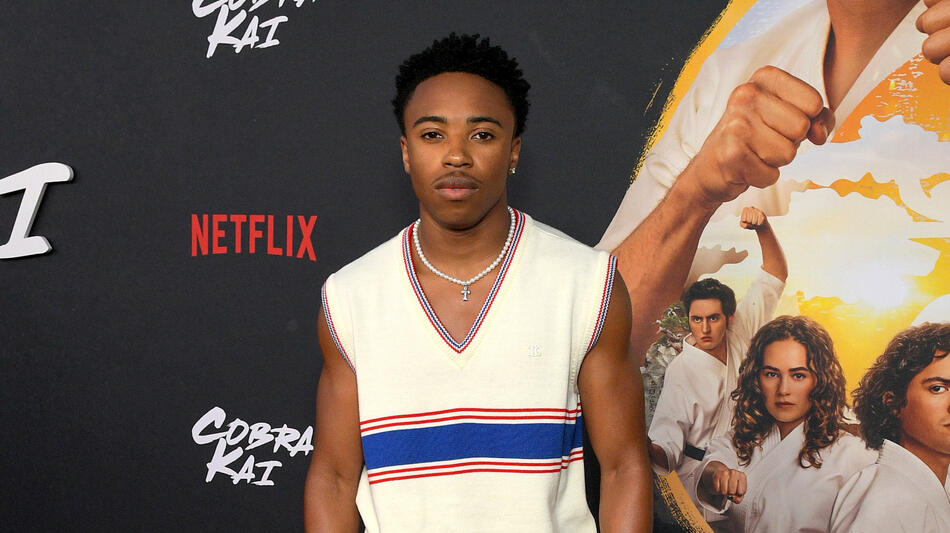 Dallas Dupree Young allo Special Fan Event per Cobra Kai Stagione 6 Parte 1 all'Autry Museum al Griffith Park il 17 Luglio 2024 in Los Angeles, California