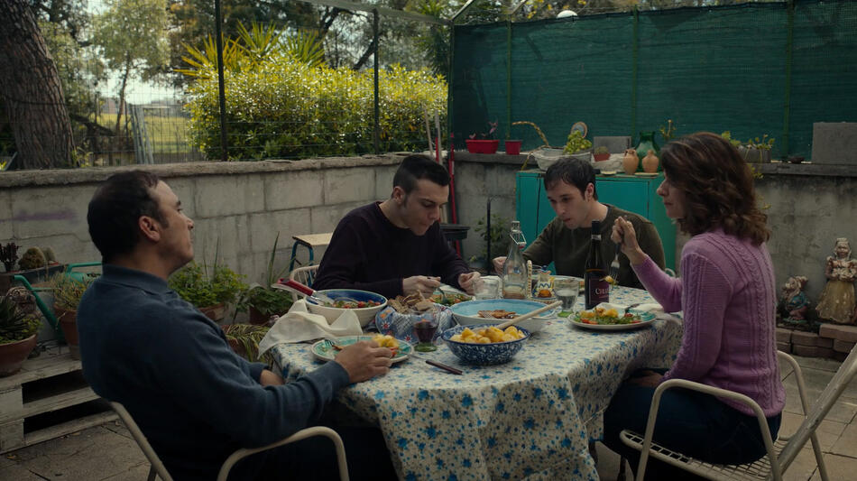 Familia di Francesco Costabile, scena da prima clip