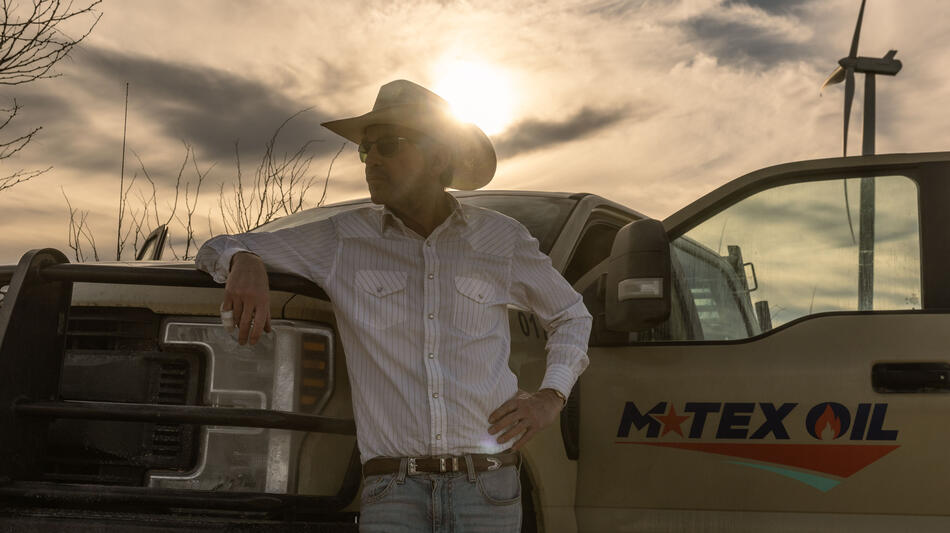 Billy Bob Thornton come Tommy Norris in Landman 1x03