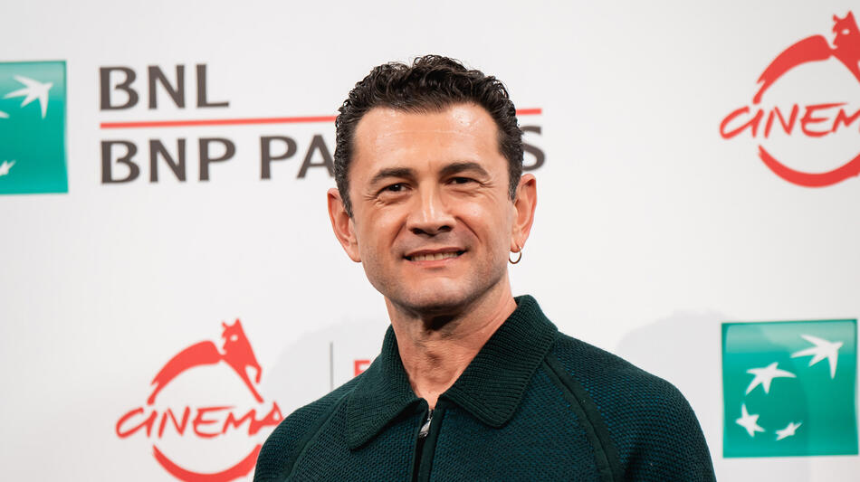 Vinicio Marchioni al photocall per I Leoni di Sicilia alla Festa del Cinema di Roma 2023