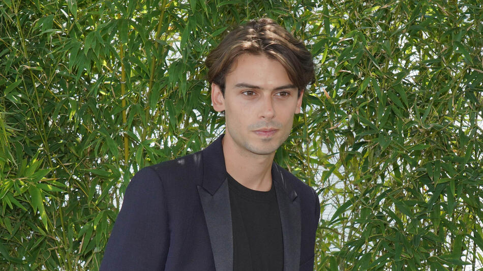 Leonardo Maltese sul carpet di Leopardi - Il Poeta dell'Infinito a Venezia 81 il 29 agosto 2024