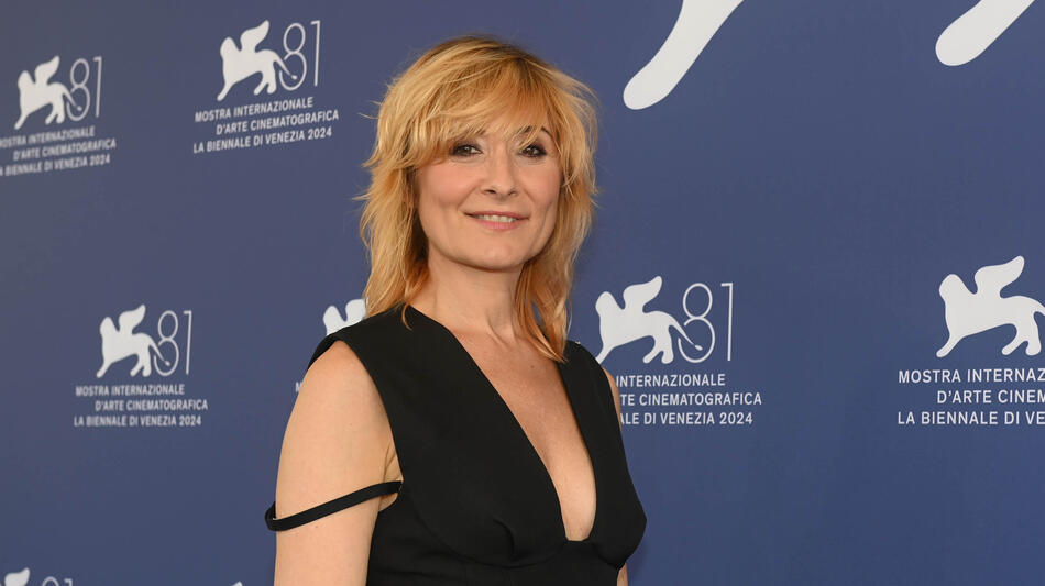 L'attrice Nathalie Poza al photocall del film di Aitor Arregi e Jon Garaño a Venezia 81 il 30 agosto 2024