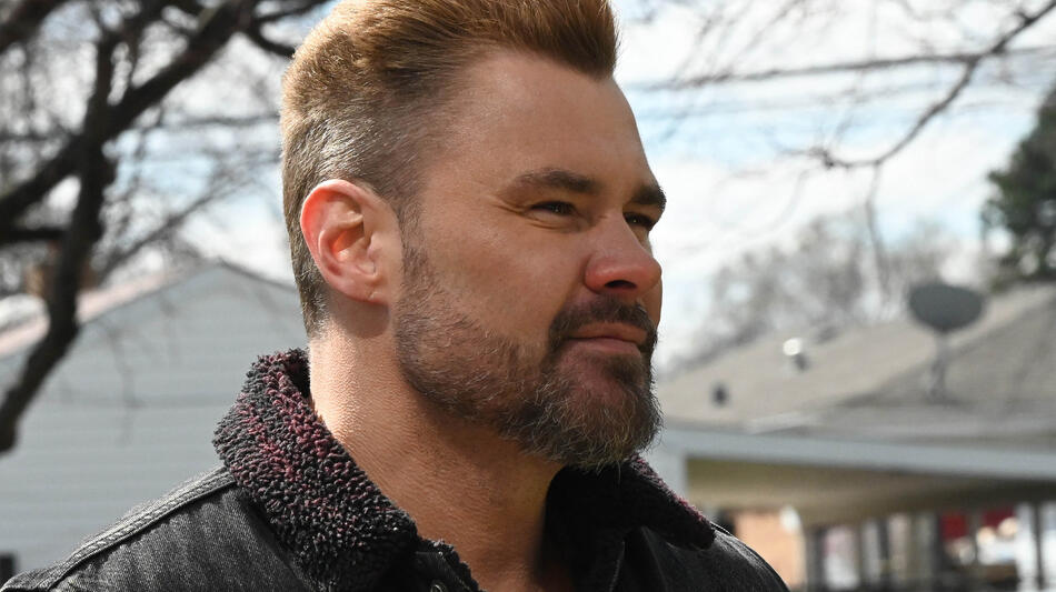 Patrick John Flueger come Adam Ruzek in Chicago P.D. 11x12