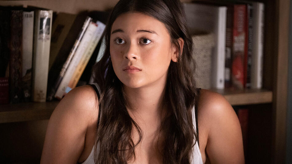 Lukita Maxwell in Shrinking 1x07