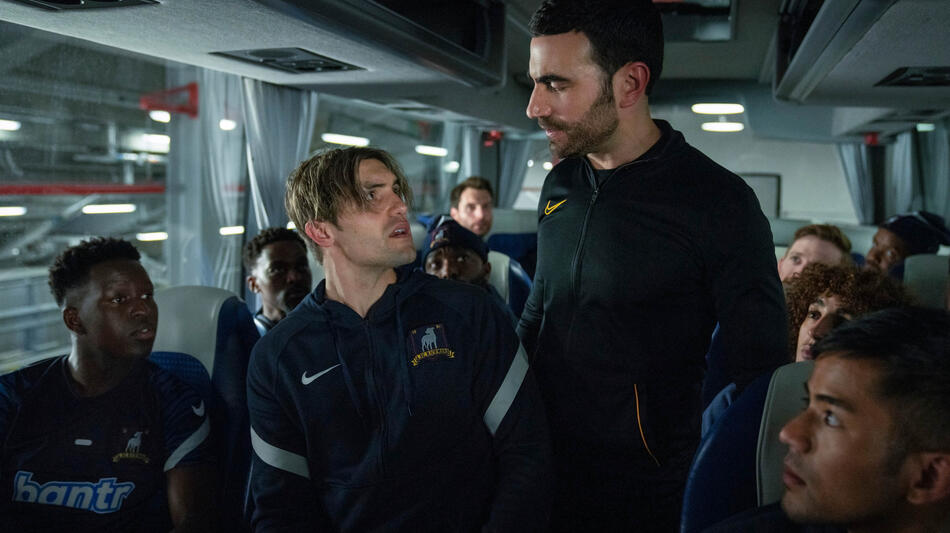 Phil Dunster e Brett Goldstein in Ted Lasso 3x06