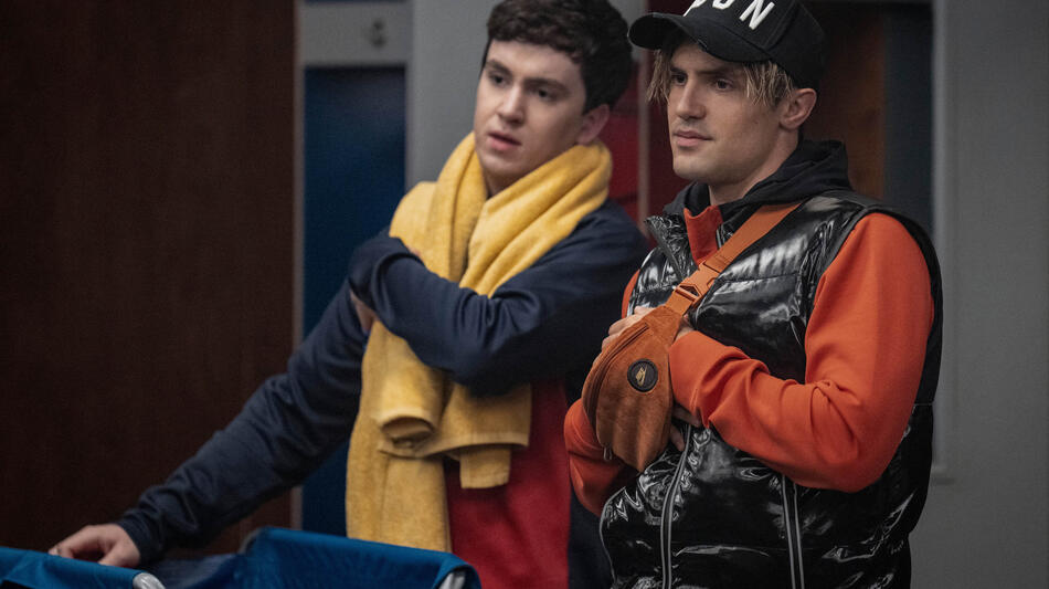 Charlie Hiscock e Phil Dunster in Ted Lasso 3x08