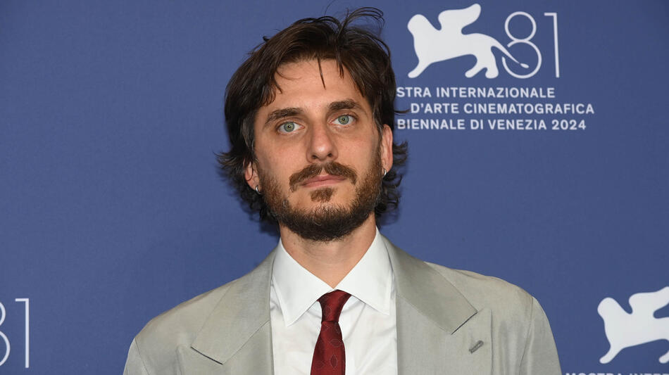 L'attore Luca Marinelli al photocall di M - Il figlio del secolo di Joe Wright a Venezia 81 il 5 settembre 2024