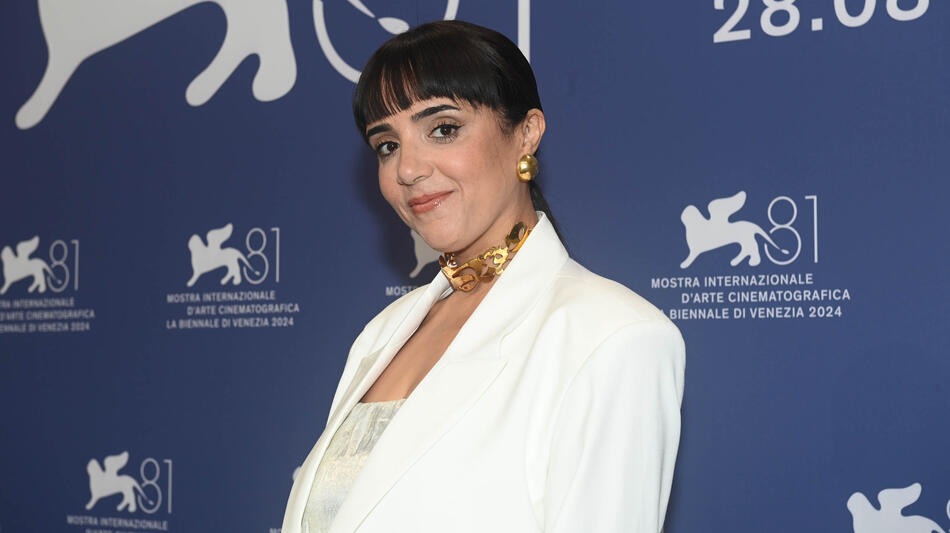 L'attrice Hela Ayed al photocall di Aïcha di Mehdi Barsaoui a Venezia 81 il 5 settembre 2024