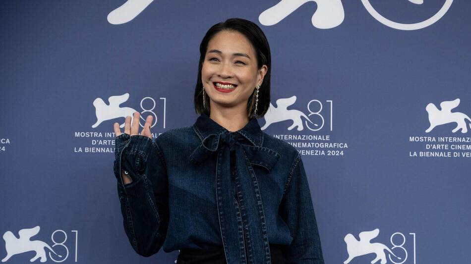 L'attrice Vera Chen al photocall di Broken Rage di Takeshi Kitano a Venezia 81 il 6 settembre 2024