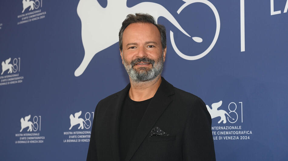 Il produttore Timur Savci al photocall di Shahed (The Witness) di Nader Saeivar a Venezia 81 il 5 settembre 2024