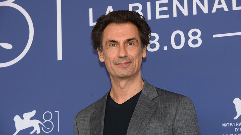 L'attore Fabrizio Gifuni al photocall di Il tempo che ci vuole di Francesca Comencini a Venezia 81 il 6 settembre 2024