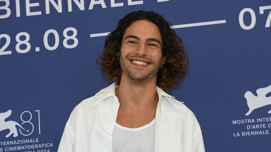 L'attore Sayyid El Alami al photocall del film Leurs enfants après eux di Zoran Boukherma, Ludovic Boukherma a Venezia 81 il 31 agosto 2024