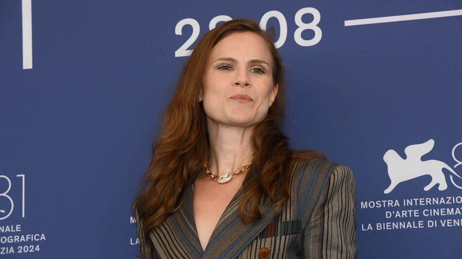 L'attrice Federica Rosellini al photocall del film Campo di battaglia di Gianni Amelio a Venezia 81 il 31 agosto 2024