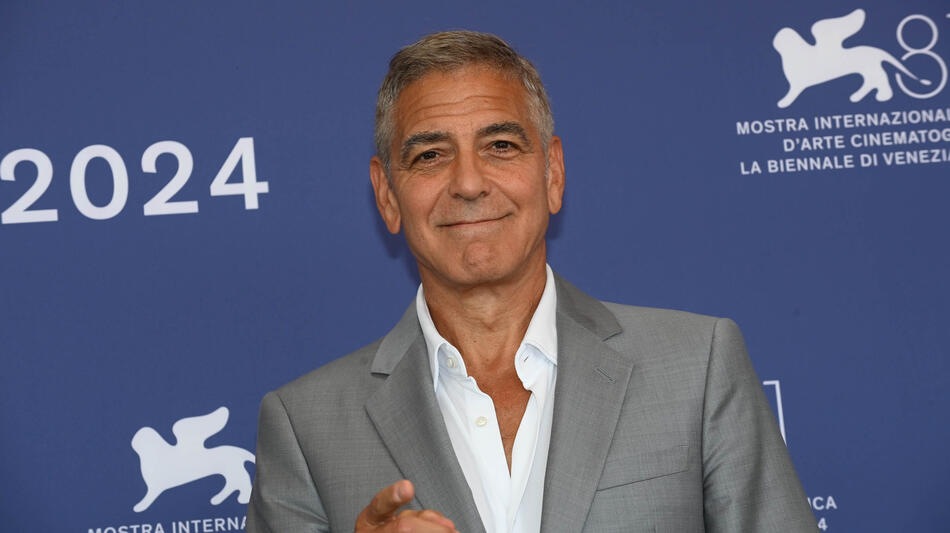 George Clooney al photocall del film Wolfs - Lupi solitari di Jon Watts a Venezia 81 il 1 settembre 2024