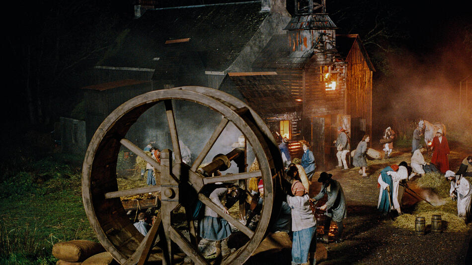 Harvest di Athina Rachel Tsangari - Immagine dal film