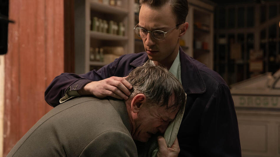 Daniel Craig e Drew Starkey in Queer di Luca Guadagnino