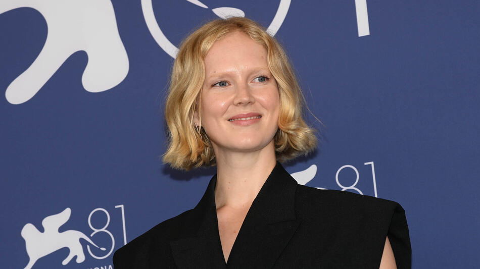 Rosy McEwen al photocall del film Harvest di Athina Rachel Tsangari a Venezia 81 il 3 settembre 2024