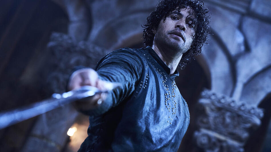 Alex Tarrant come Valandil in Il Signore degli Anelli: Gli Anelli del Potere 2x05