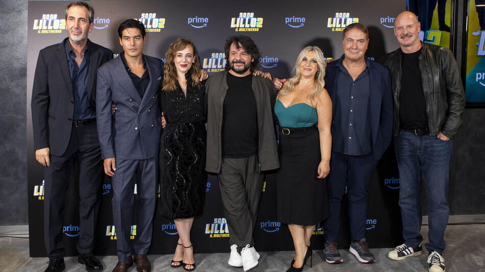 Paolo Calabresi, Cristiano Caccamo, Sara Lazzaro, Lillo Petrolo, Katia Follesa, Corrado Guzzanti, Pietro Sermonti al photocall di Sono Lillo - Stagione 2