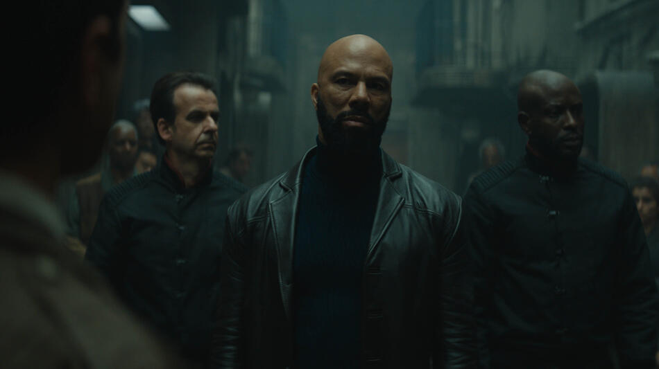 Common in Silo 1x02