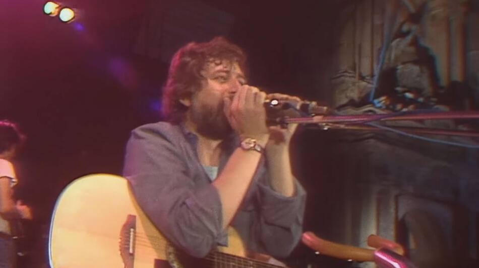 Francesco Guccini fra la Via Emilia e il West, scena da trailer