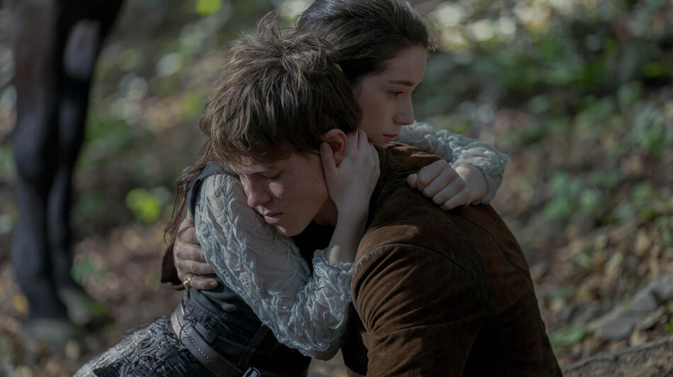 Emma Canning, Milo Callaghan in Dune: Prophecy 1x03
