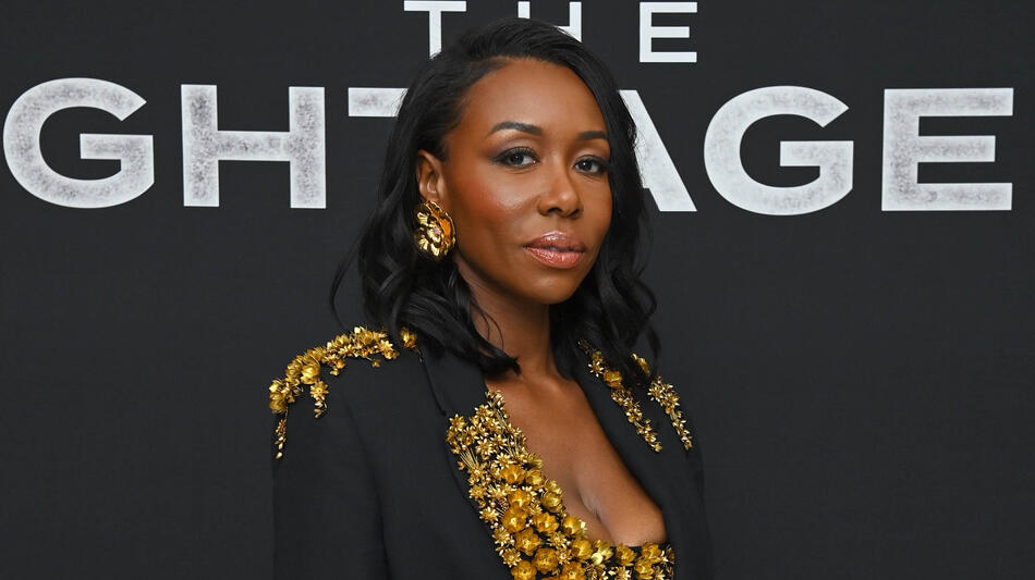 Amanda Warren partecipa al The Night Agent Photo Call al Plaza il 13 gennaio 2025 a New York City