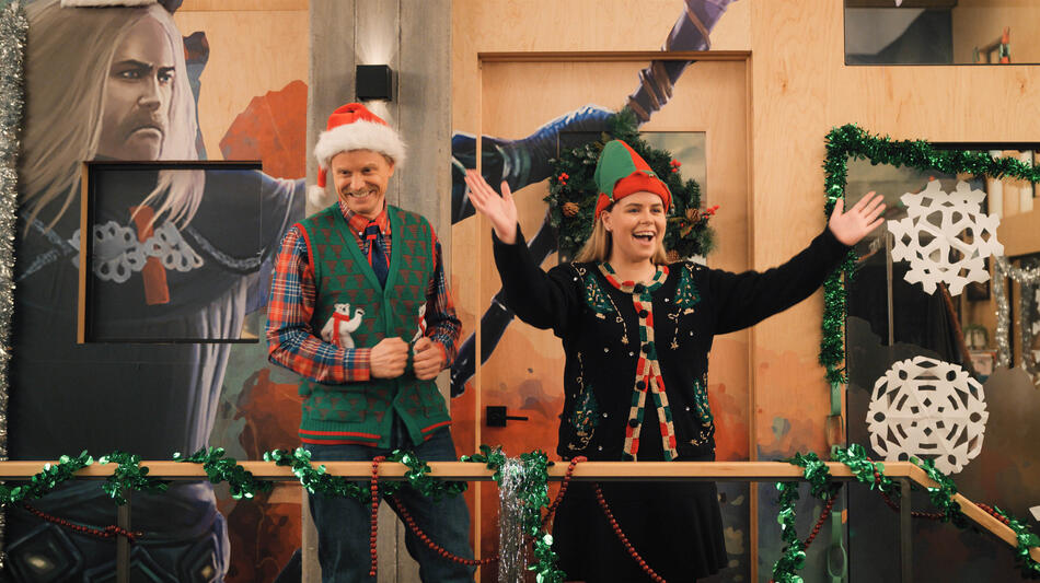 David Hornsby e Jessie Ennis in Mythic Quest 3x06