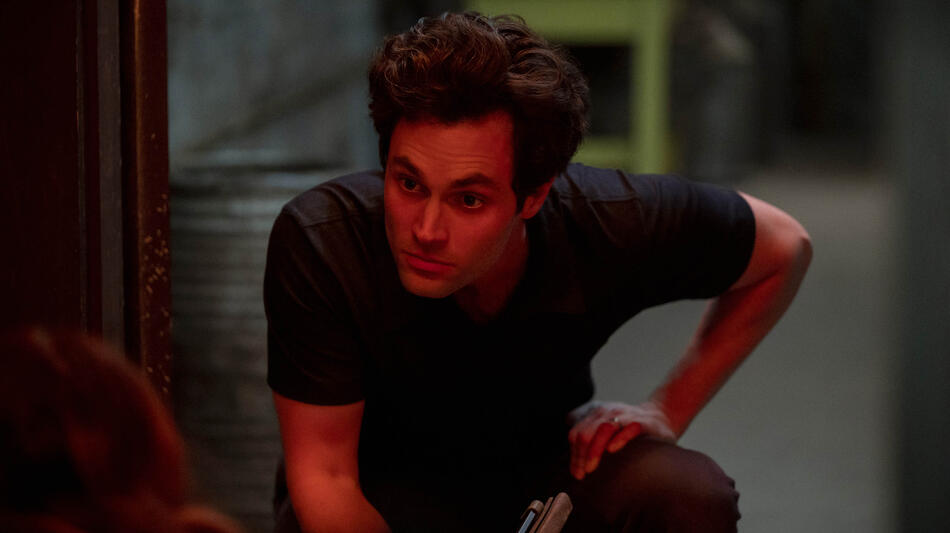 Penn Badgley come Joe Goldberg in You 3x02
