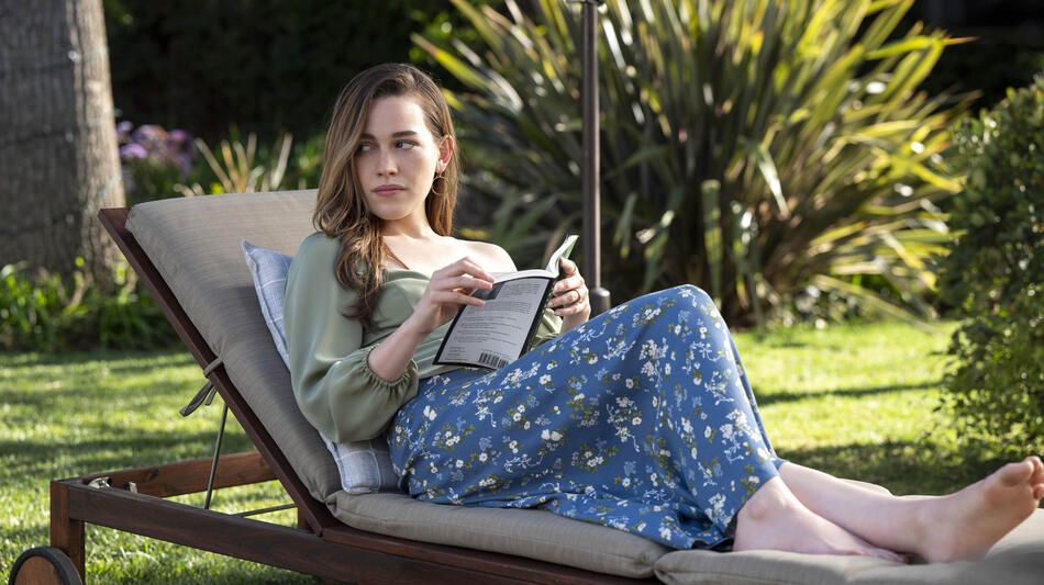 Victoria Pedretti come Love Quinn in You 3x08