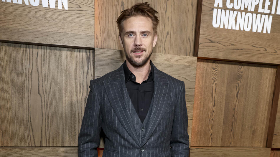Boyd Holbrook alla première newyorkese di A Complete Unknown allo SVA Theatre
