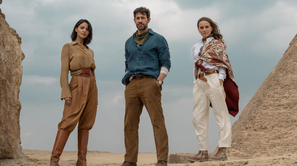 Eiza González, John Krasinski e Natalie Portman in Fountain of Youth